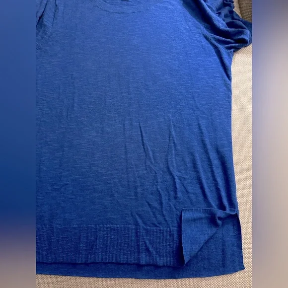 LOVELY GAP BLUE THIN KNIT SWEATER 3/4 SLEEVE - Picture 5 of 11